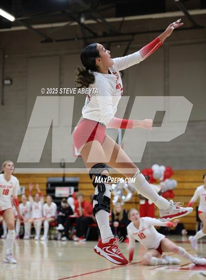 Thumbnail 3 in Castle View @ Regis Jesuit photogallery.