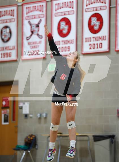 Thumbnail 1 in Castle View @ Regis Jesuit photogallery.