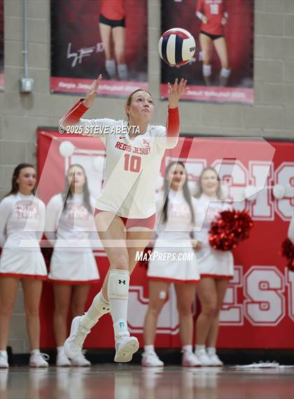 Thumbnail 1 in Castle View @ Regis Jesuit photogallery.