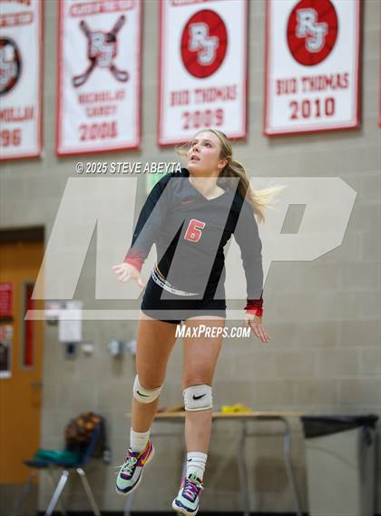 Thumbnail 2 in Castle View @ Regis Jesuit photogallery.