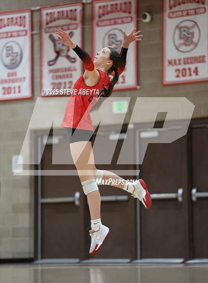 Thumbnail 2 in Castle View @ Regis Jesuit photogallery.