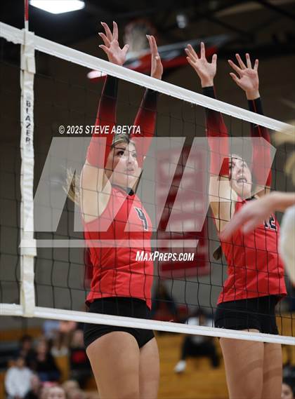 Thumbnail 2 in Castle View @ Regis Jesuit photogallery.