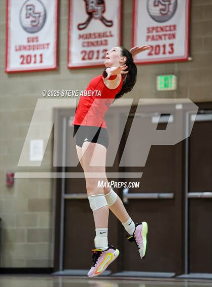 Thumbnail 2 in Castle View @ Regis Jesuit photogallery.