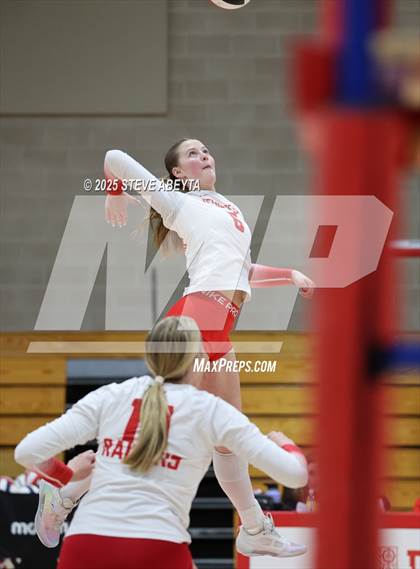 Thumbnail 3 in Castle View @ Regis Jesuit photogallery.