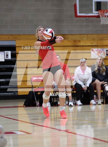 Thumbnail 2 in Castle View @ Regis Jesuit photogallery.