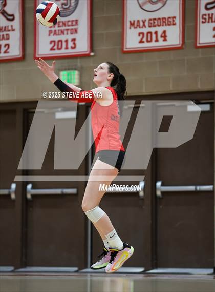 Thumbnail 1 in Castle View @ Regis Jesuit photogallery.