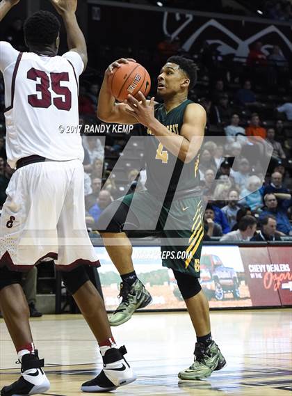 Thumbnail 3 in Greenforest vs Memphis East (Bass Pro Tournament of Champions) photogallery.