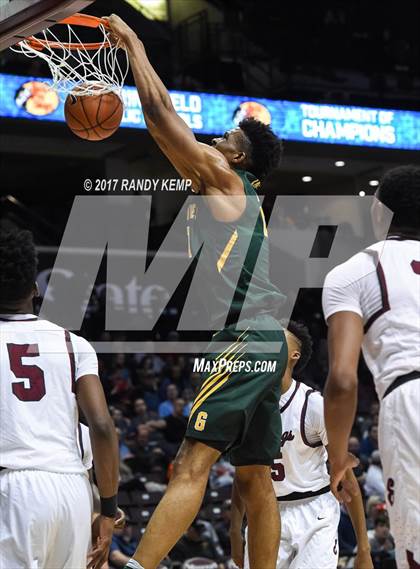 Thumbnail 2 in Greenforest vs Memphis East (Bass Pro Tournament of Champions) photogallery.