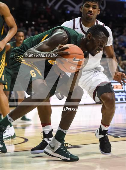 Thumbnail 2 in Greenforest vs Memphis East (Bass Pro Tournament of Champions) photogallery.