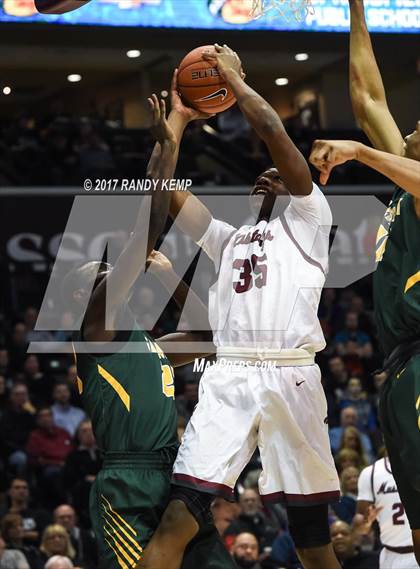 Thumbnail 1 in Greenforest vs Memphis East (Bass Pro Tournament of Champions) photogallery.