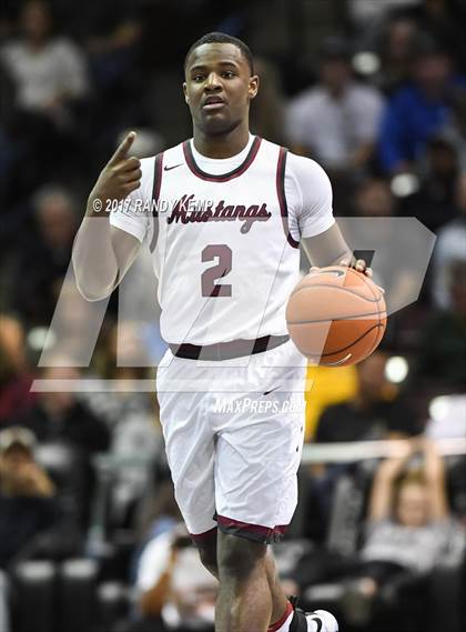 Thumbnail 1 in Greenforest vs Memphis East (Bass Pro Tournament of Champions) photogallery.