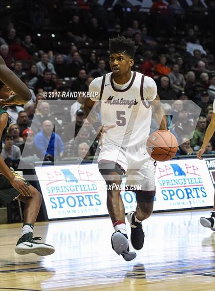 Thumbnail 1 in Greenforest vs Memphis East (Bass Pro Tournament of Champions) photogallery.