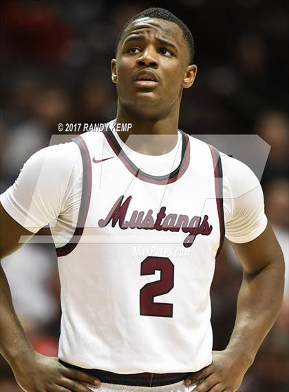 Thumbnail 3 in Greenforest vs Memphis East (Bass Pro Tournament of Champions) photogallery.