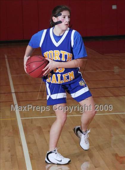 Thumbnail 3 in North Salem vs. Kennedy Catholic photogallery.