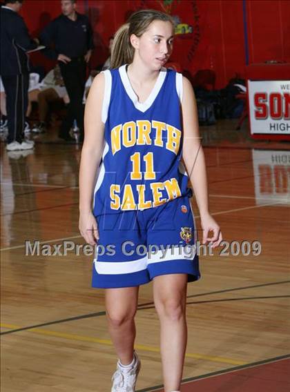 Thumbnail 3 in North Salem vs. Kennedy Catholic photogallery.
