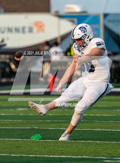 Thumbnail 3 in Indianapolis Bishop Chatard @ Warren Central photogallery.