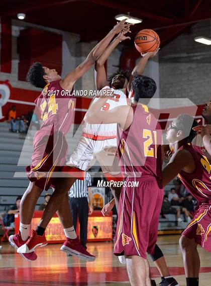 Thumbnail 1 in Hoover vs Southwest SD (Lions Club Classic) photogallery.