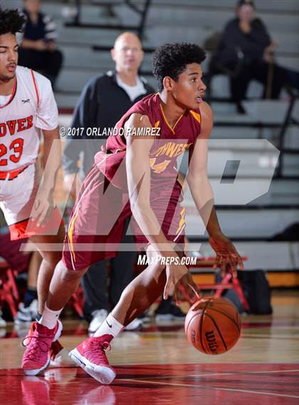 Thumbnail 2 in Hoover vs Southwest SD (Lions Club Classic) photogallery.