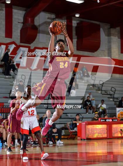 Thumbnail 1 in Hoover vs Southwest SD (Lions Club Classic) photogallery.