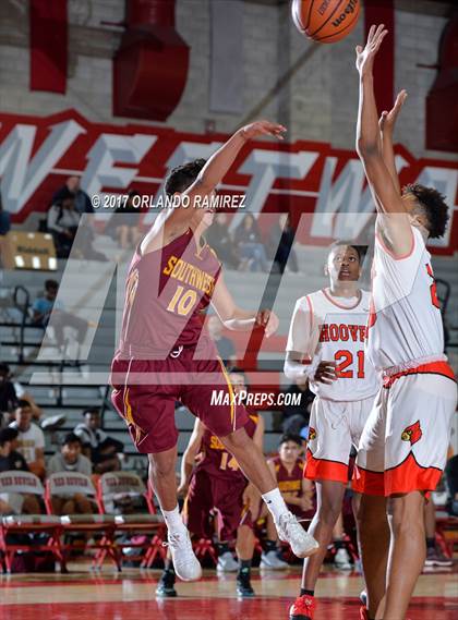 Thumbnail 3 in Hoover vs Southwest SD (Lions Club Classic) photogallery.