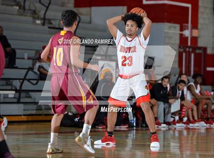 Thumbnail 2 in Hoover vs Southwest SD (Lions Club Classic) photogallery.