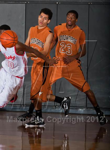 Thumbnail 3 in Crosby @ Dobie (McDonald's Texas Invitational) photogallery.
