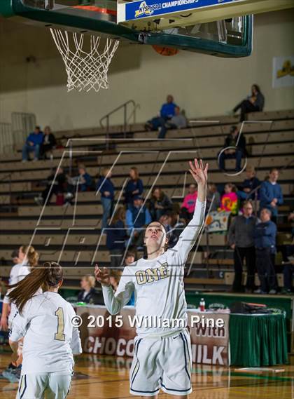 Thumbnail 2 in East Aurora vs. Susquehanna Valley (NYSPHSAA Class B Semifinal) photogallery.
