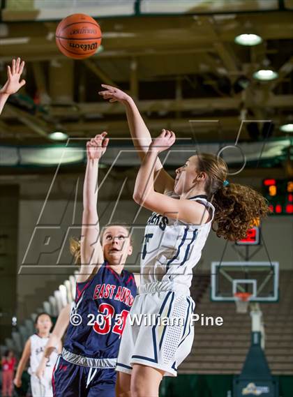 Thumbnail 3 in East Aurora vs. Susquehanna Valley (NYSPHSAA Class B Semifinal) photogallery.