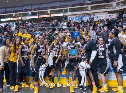 Thumbnail 1 in Neumann-Goretti vs. Seton LaSalle (PIAA Class AA Final) photogallery.