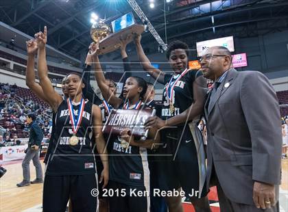 Thumbnail 1 in Neumann-Goretti vs. Seton LaSalle (PIAA Class AA Final) photogallery.