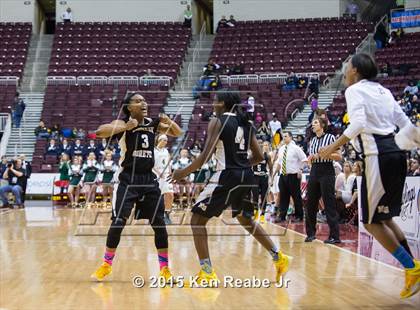 Thumbnail 1 in Neumann-Goretti vs. Seton LaSalle (PIAA Class AA Final) photogallery.
