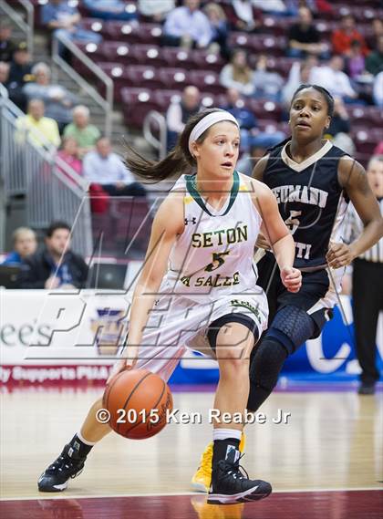 Thumbnail 3 in Neumann-Goretti vs. Seton LaSalle (PIAA Class AA Final) photogallery.