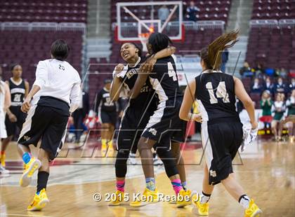 Thumbnail 2 in Neumann-Goretti vs. Seton LaSalle (PIAA Class AA Final) photogallery.