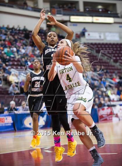 Thumbnail 1 in Neumann-Goretti vs. Seton LaSalle (PIAA Class AA Final) photogallery.