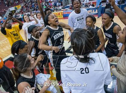 Thumbnail 1 in Neumann-Goretti vs. Seton LaSalle (PIAA Class AA Final) photogallery.