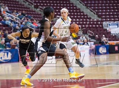 Thumbnail 2 in Neumann-Goretti vs. Seton LaSalle (PIAA Class AA Final) photogallery.