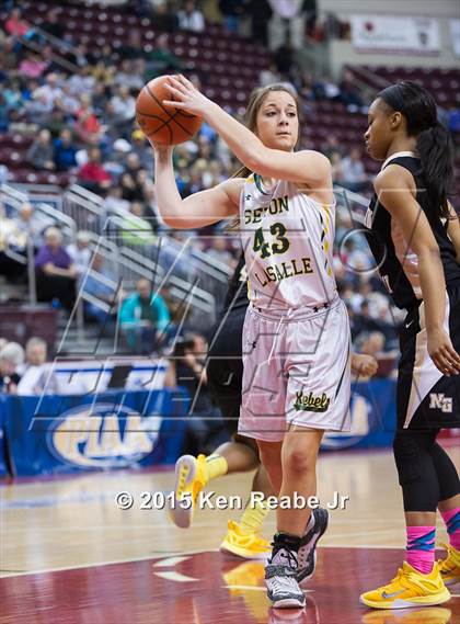 Thumbnail 3 in Neumann-Goretti vs. Seton LaSalle (PIAA Class AA Final) photogallery.
