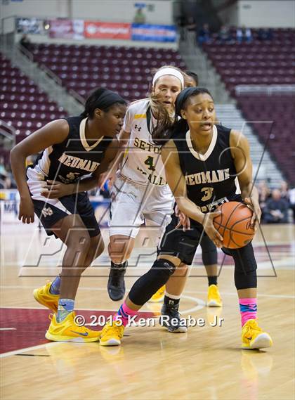 Thumbnail 1 in Neumann-Goretti vs. Seton LaSalle (PIAA Class AA Final) photogallery.