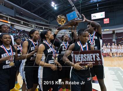 Thumbnail 2 in Neumann-Goretti vs. Seton LaSalle (PIAA Class AA Final) photogallery.