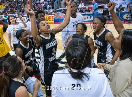 Thumbnail 2 in Neumann-Goretti vs. Seton LaSalle (PIAA Class AA Final) photogallery.