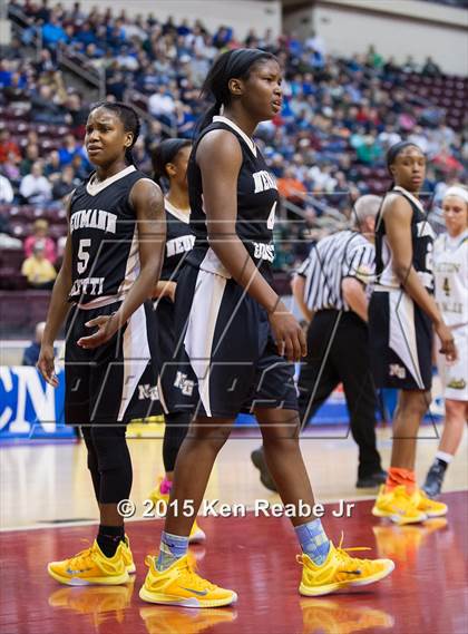 Thumbnail 1 in Neumann-Goretti vs. Seton LaSalle (PIAA Class AA Final) photogallery.