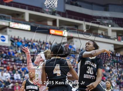 Thumbnail 1 in Neumann-Goretti vs. Seton LaSalle (PIAA Class AA Final) photogallery.