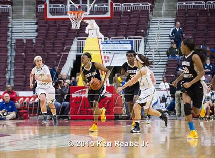 Thumbnail 2 in Neumann-Goretti vs. Seton LaSalle (PIAA Class AA Final) photogallery.