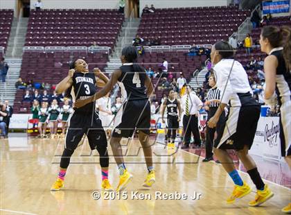 Thumbnail 2 in Neumann-Goretti vs. Seton LaSalle (PIAA Class AA Final) photogallery.