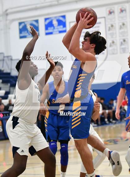 Thumbnail 2 in Chino Hills vs. San Dimas photogallery.