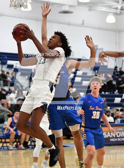 Thumbnail 2 in Chino Hills vs. San Dimas photogallery.