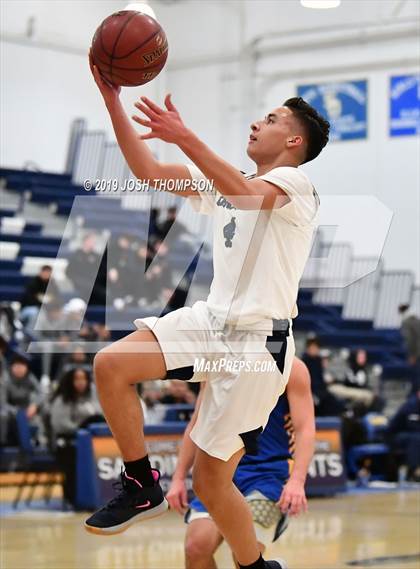 Thumbnail 2 in Chino Hills vs. San Dimas photogallery.