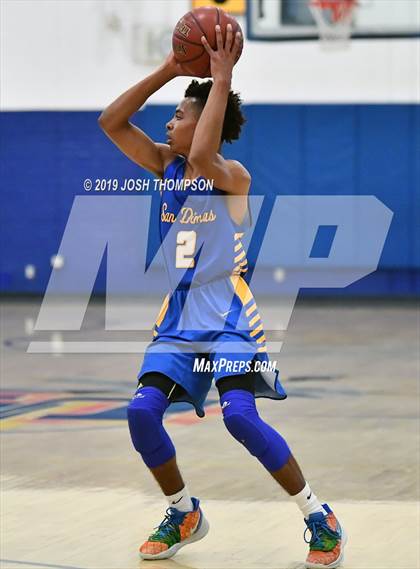 Thumbnail 2 in Chino Hills vs. San Dimas photogallery.