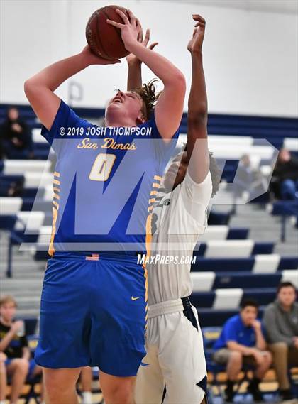 Thumbnail 2 in Chino Hills vs. San Dimas photogallery.