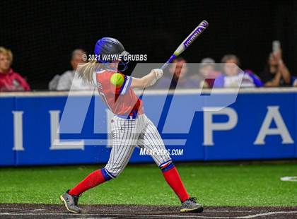 Thumbnail 2 in Spring Hill vs Alba-Golden photogallery.